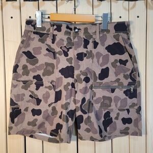 Carhartt Hurley Short. Men's Camo Cargo Shorts - Brown & Green